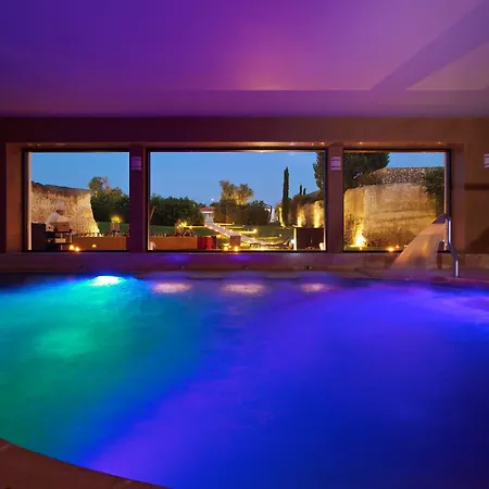 호텔 Golf & 아카야