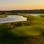 Hotel Golf & 4*