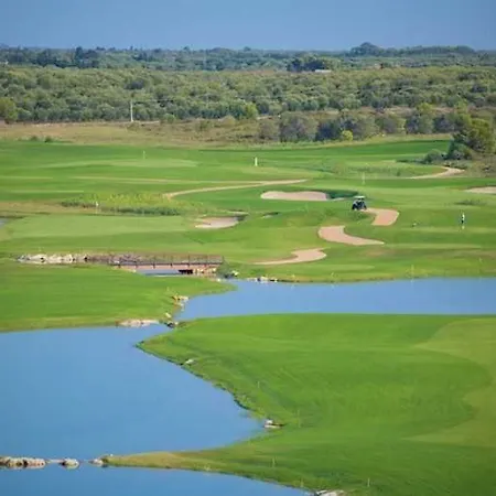 Hotel Golf & 4*