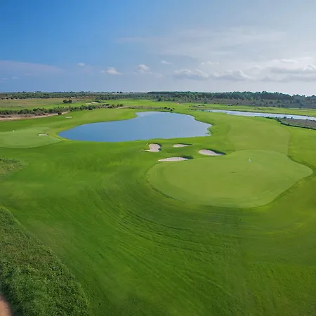 Golf & 4*