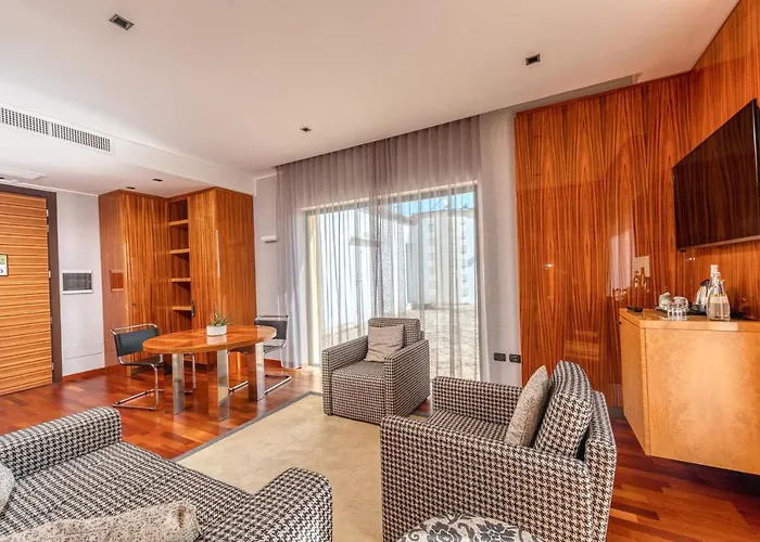 Hotel Golf & 4*